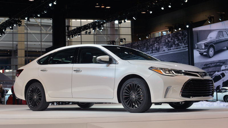 You are currently viewing 2016 Toyota Avalon gets revised equipment, sportier styling