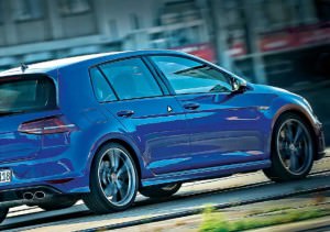 Read more about the article Subaru WRX STI vs VW Golf R