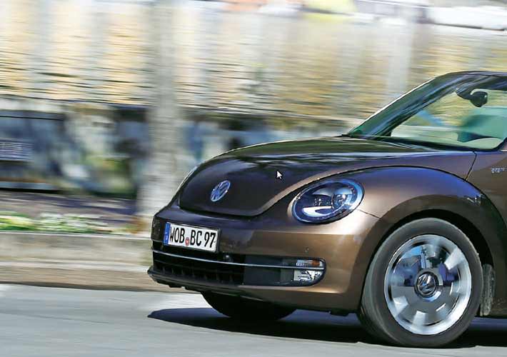 Read more about the article VW Beetle Cabriolet – Στην αναζήτηση του ήλιου